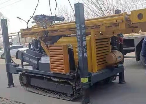 260 Meters Water Well Drilling Equipment Different Hole Diameters 77kw Steel Crawler