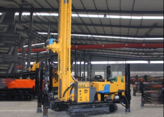 Rubber Crawler Mounted Pneumatic Drilling Rig 180 Meters Depth